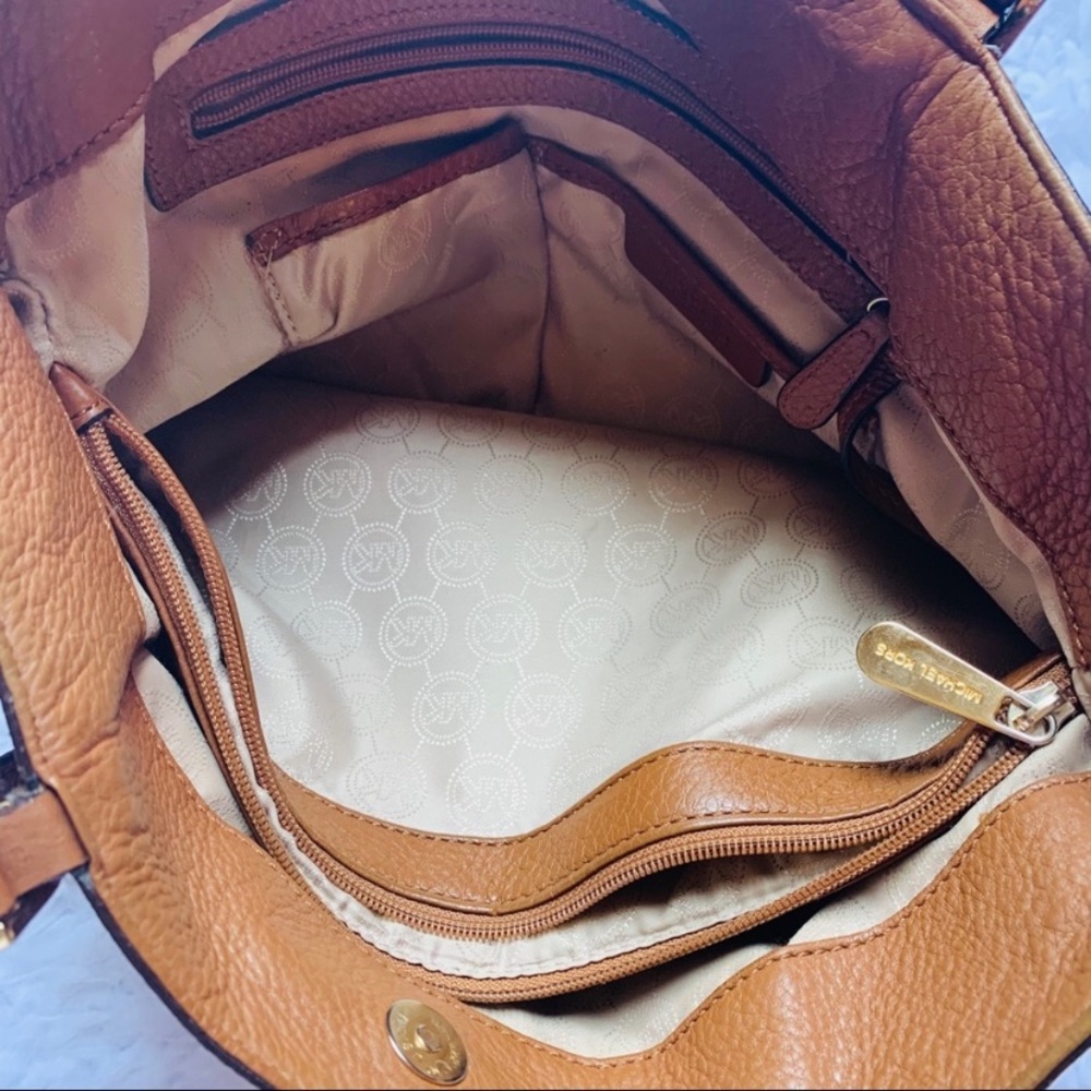 MICHAEL KORS Brown Leather Chain Bag - Picture 6 of 8